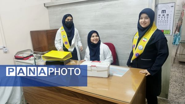 مانور زلزله با صحنه های واقعی در دبیرستان شاهد تکتم