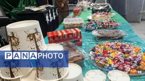 ایستگاه صلواتی دبیرستان حضرت آسیه(س) در ایام فاطمیه