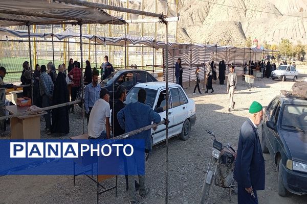 نمایشگاه محصولات بومی محلی و صنایع دستی در شهر بارنیشابور