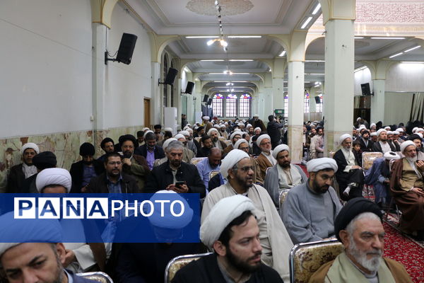 برگزاری مجمع مبلغان ماه رمضان استان اصفهان و آیین تجلیل از چهره‌های ماندگار تبلیغی استان و گرامیداشت آیت الله مستجابی  