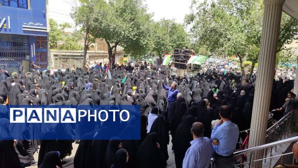 راهپیمایی در پی تجاوز رژیم صهیونسیتی به خاک کشور و تشییع پیکر شهید مدافع وطن محمد امین صدری
