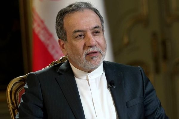 عراقچی: ایران بر پایه احترام متقابل، آماده حمایت از لبنان است