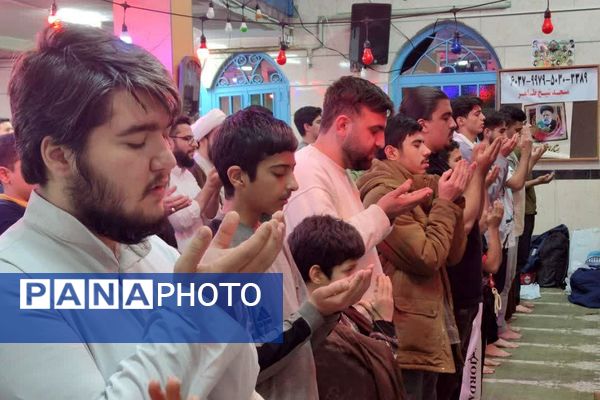 اولین روز حضور پسران ناحیه دو شهرری در مراسم معنوی اعتکاف 
