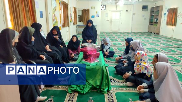 تکریم همسران و دختران شاهد جامعه هدف دبستان شاهد حاج تقی آقا بزرگ مشهد