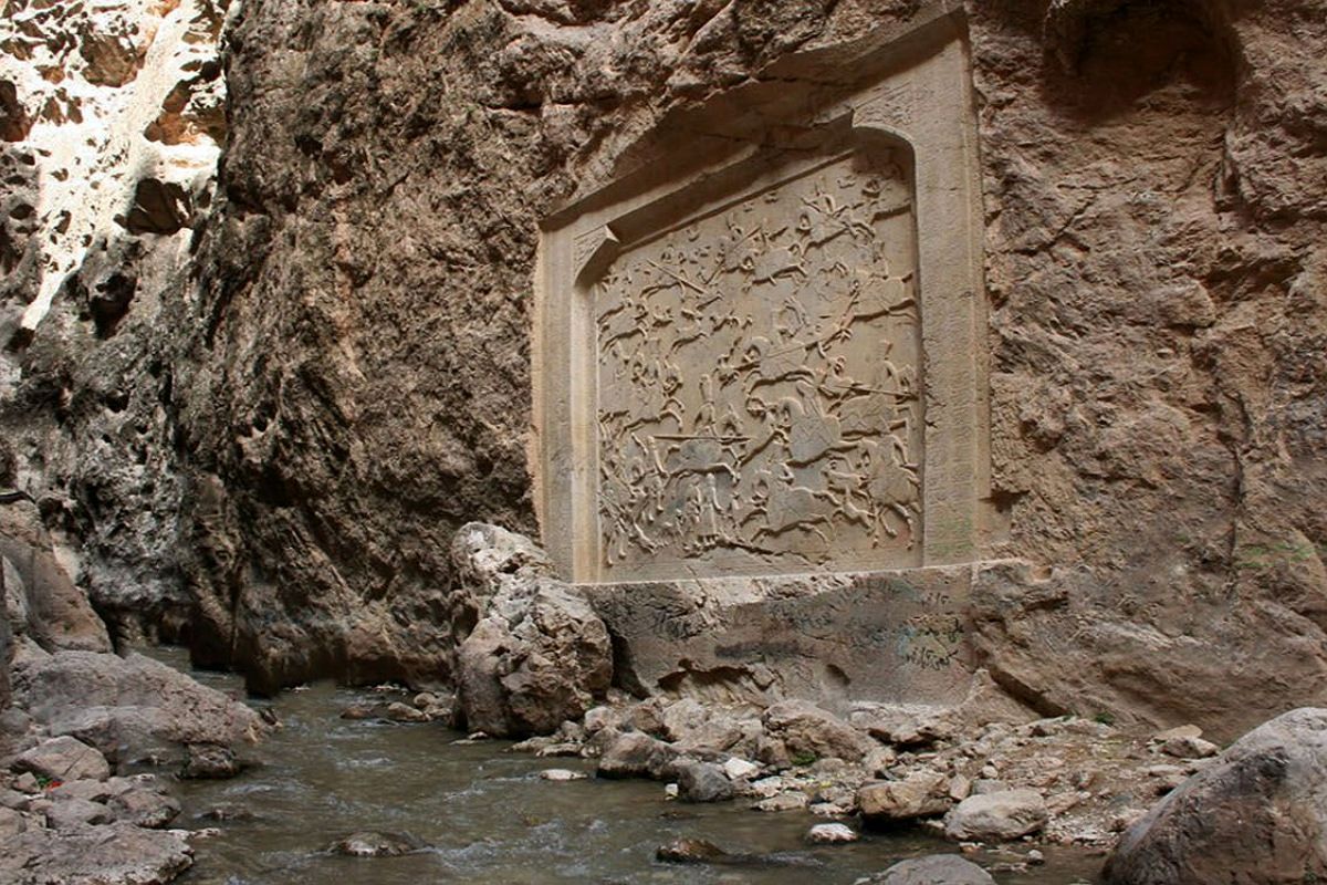 جاذبه‌ای تاریخی و طبیعی در قلب فیروزکوه