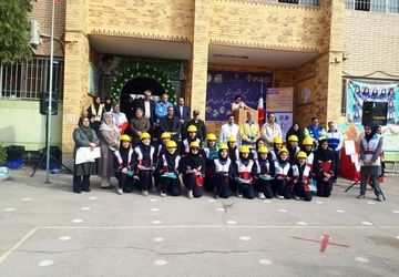   اجرای نمادین مانور سراسری زلزله و افتتاح طرح ملی دادرس  در دبیرستان دخترانه شاهد قدسیان