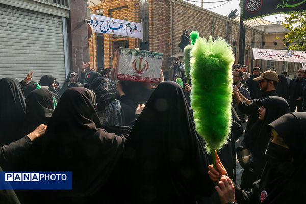 تشییع پیکر مطهر ۱۰۰ شهید گمنام