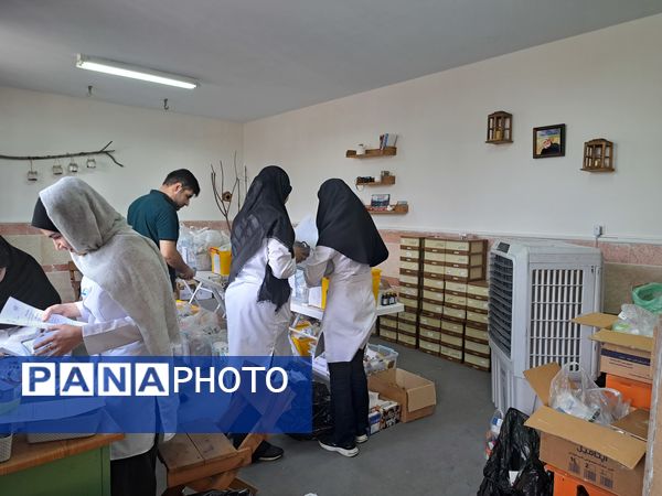 ارائه خدمات پزشکی رایگان به شهروندان در دبستان حاجیه نوری شهرستان ملارد