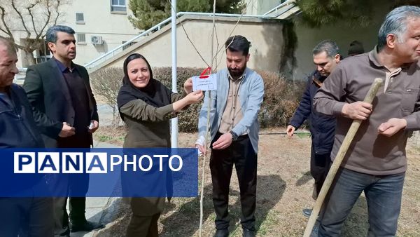 دانشگاه سبز می‌اندیشد