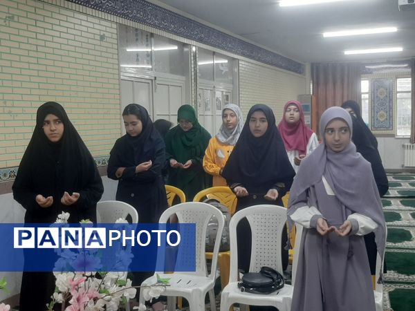 جشن میلاد بانوی صبر و شجاعت در دبیرستان شهید بهشتی