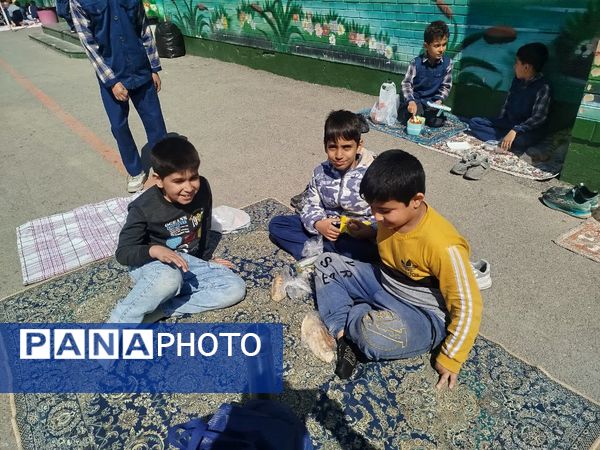 صبحانه سلامت در مدرسه پسرانه مبین شیروان