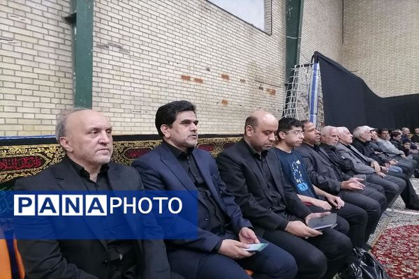 فرهنگیان آموزش و پرورش ناحیه سه در سوگ امام هشتم