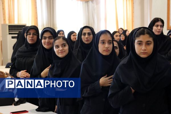تجلیل از برگزیدگان جشنواره‌های فرهنگی و هنری دانش‌آموزان مازندران