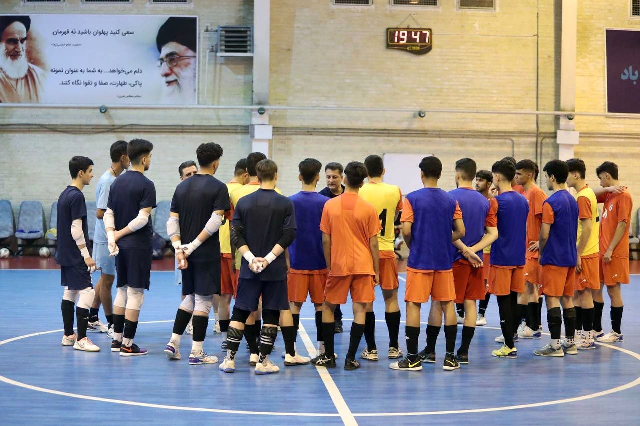 یورش فوتسالیست‌های جوان ایران به سرزمین یخی
