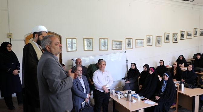 برنامه‌ درسی تحول‌گرا و معلم توانمند و باانگیزه محور اصلی تحول در کلاس درس است