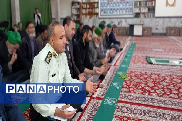 نماز جمعه همزمان با ایام فاطمیه در مسجد جامع شهر بارنیشابور