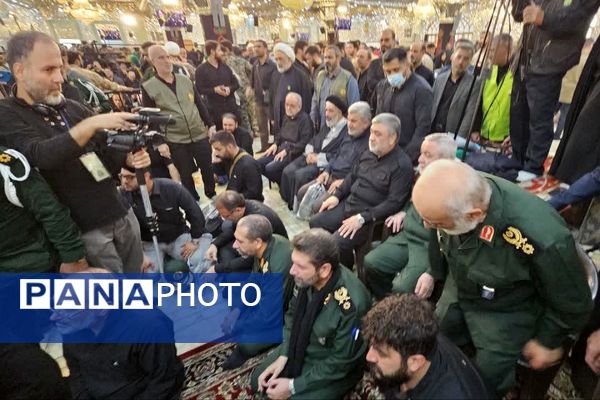 بدرقه یاران انقلاب در حرم حضرت عبدالعظیم (ع) شهرری