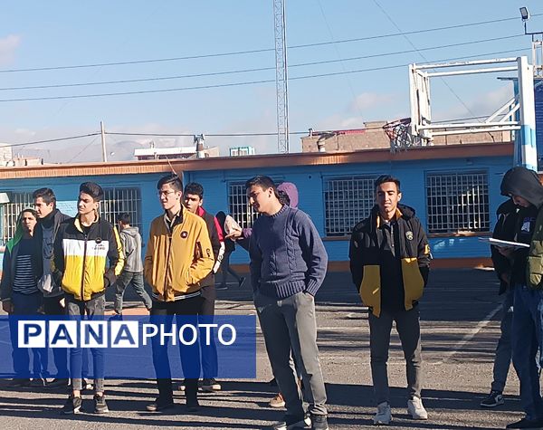 دومین روز از مسابقات گروهی والیبال در دبیرستان شاهد ابوذر گروهی