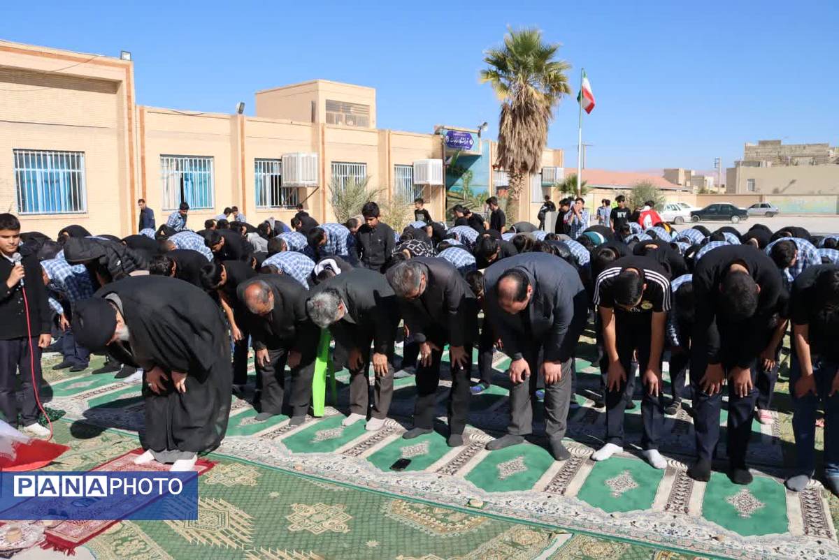 حضور معنوی امام‌جمعه بافق در مراسم سوگواری دبیرستان مناجات