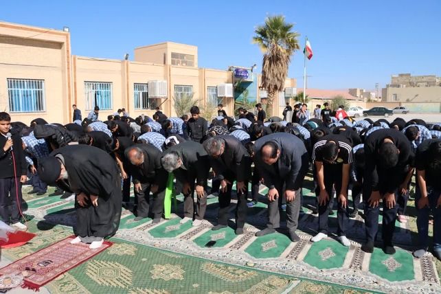 حضور معنوی امام‌جمعه بافق در مراسم سوگواری دبیرستان مناجات