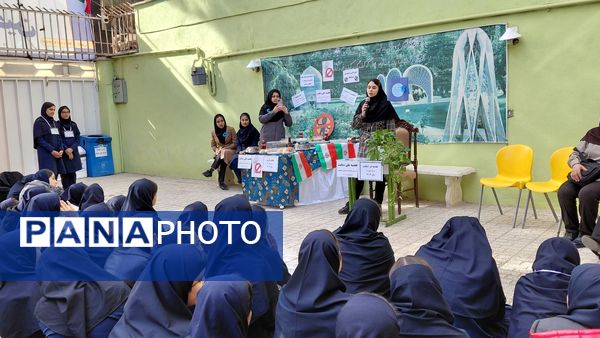 گرامیداشت  هفته ملی دیابت در دبیرستان صالحین