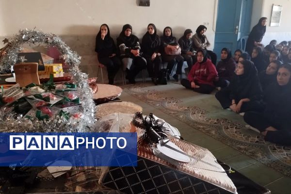 مراسم شهادت حضرت زهرا (س) و عزاداری در دبیرستان طالقانی 