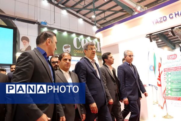 دوازدهمین نمایشگاه دستاوردهای پژوهش، فناوری و فن‌بازار در یزد آغاز به کار کرد