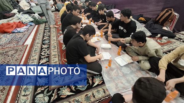 اعتکاف دانش‌‌آموزی شهرستان میناب 