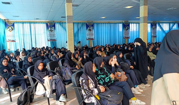 آیین سوگواری ایام فاطمیه در دبیرستان حضرت زینب(س) اسدآباد