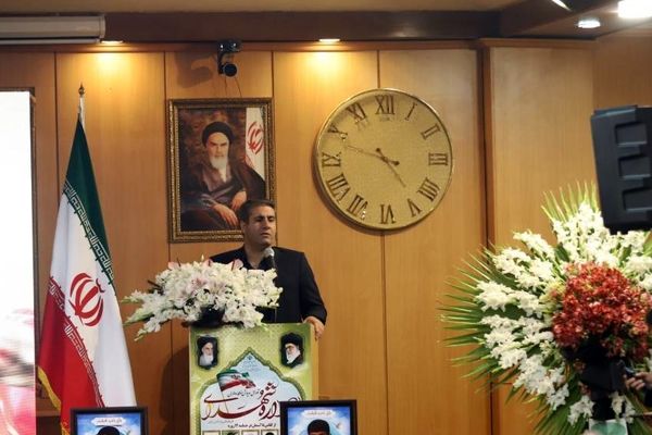 مدرسه خاستگاه هویت ملی و سنگر پیشتاز مقاومت فرهنگی است