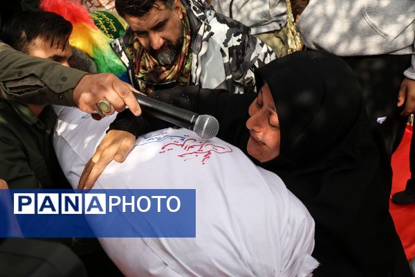 آیین تدفین شهید گمنام در کرمانشاه