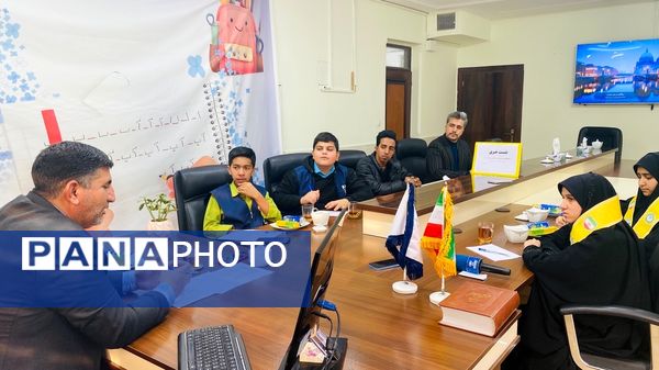 نشست مشترک اداره آب و خبرنگاران پانای باخرز با محوریت جشنواره «نخستین واژه آب»