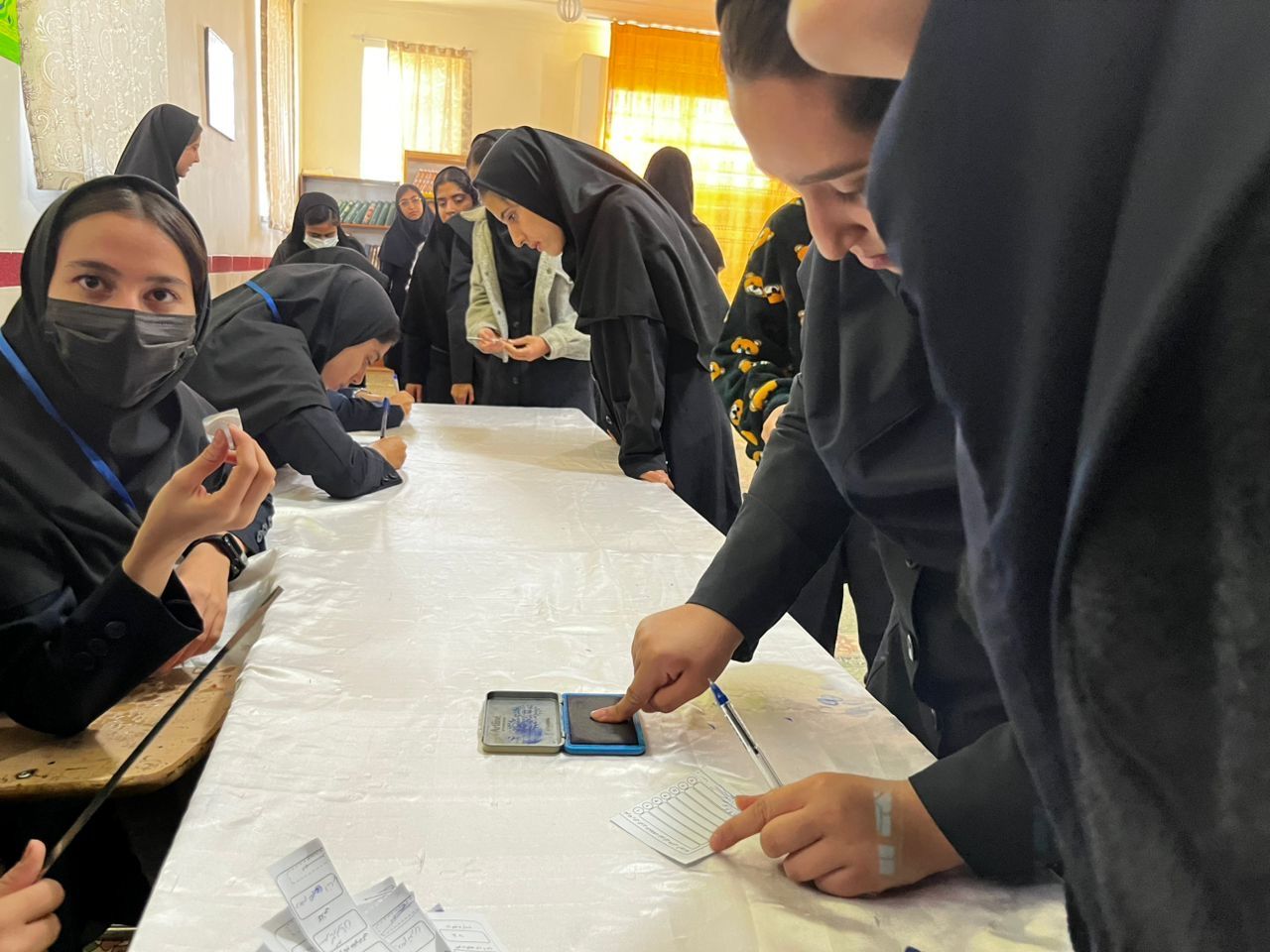 برگزاری انتخابات شورای دانش‌آموزی در خاتم