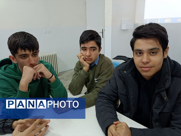 اولین جلسه شورای دانش‌آموزی دبیرستان پسرانه متوسطه اول سما شهرستان کاشمر