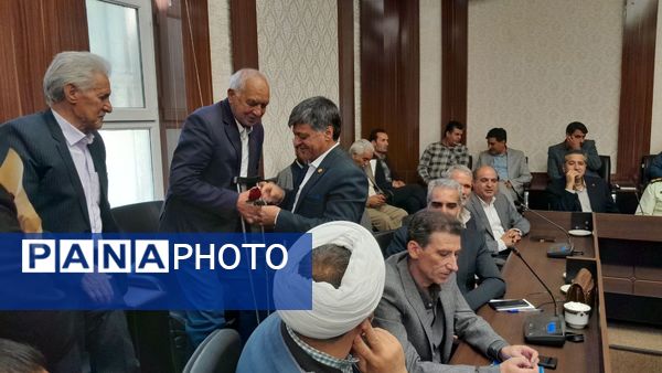نشست ویژه شورای اداری شهرستان تربت حیدریه به مناسبت هفته معلم 