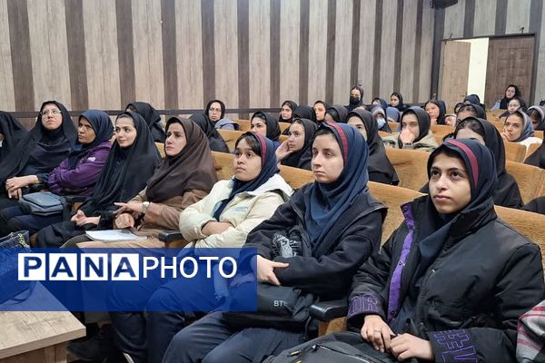 برگزاری همایش‌ هدایت تحصیلی،در قرچک 