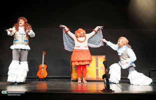 از کرج تا سنندج/ گشت‌وگذار نمایشی دوره‌گردها در کوچه‌های پاییز