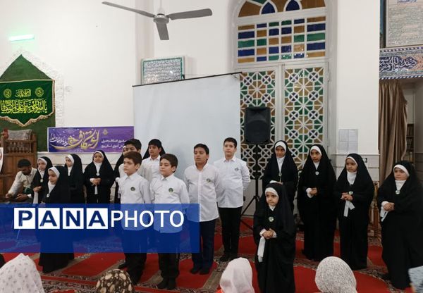 مراسم شب شعر ایرانمهر در اعتکاف دانش‌آموزی مسجد شیخداد یزد 