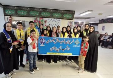 بازدید مسئول و اعضای سازمان‌ دانش‌آموزی محمودآباد از تأمین اجتماعی این شهرستان 