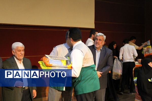 همایش خدمتی به وسعت قرآن به مناسبت نهمین سالروز تاسیس کانون تخصصی قرآنی رضوی در استان البرز