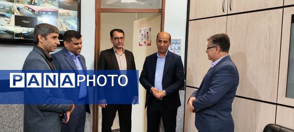 بازدید فرماندار دشتی از بخش‌های مختلف مدیریت آموزش و پرورش شهرستان دشتی