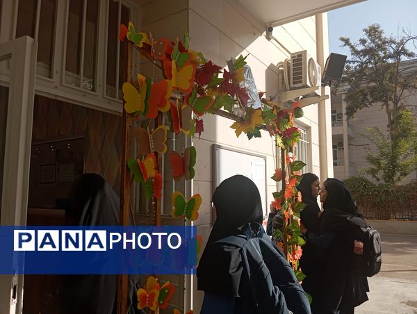 طلوعی تازه برای دانش‌آموزان دبیرستان مصلی نژاد حضرت زهرا در اول مهر