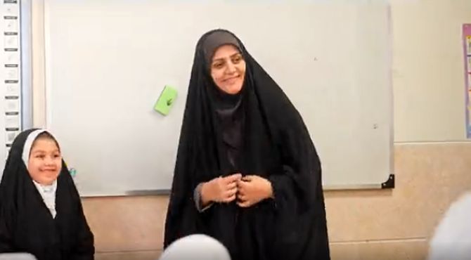 «مثل ماه»؛ به‌مناسبت بزرگداشت مقام معلم