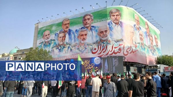 برافراشتن پرچم غیرت با بدرقه شهدای اقتدار