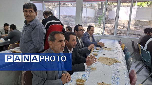 همایش پیاده‌روی کارکنان آموزش‌وپرورش کهگیلویه و بویراحمد به مناسبت هفته معلم و ولادت امام رضا (ع)