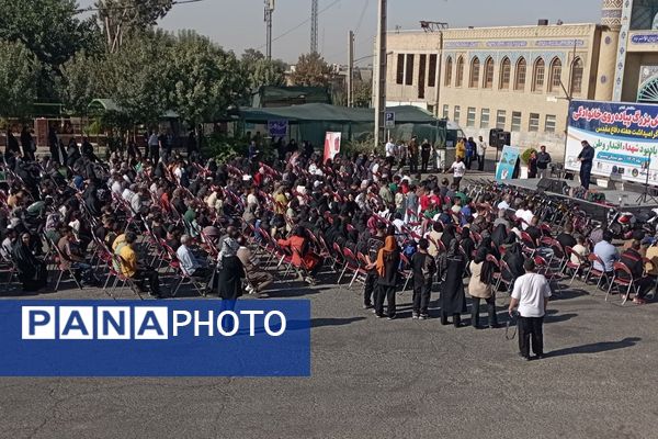  گام‌های استوار پیشوایی‌ها در مسیر پیاده‌روی خانوادگی هفته دفاع مقدس