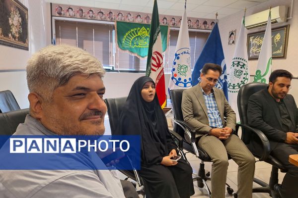 جلسه هم اندیشی و تجلیل از خبرنگاران پانا در شیراز 