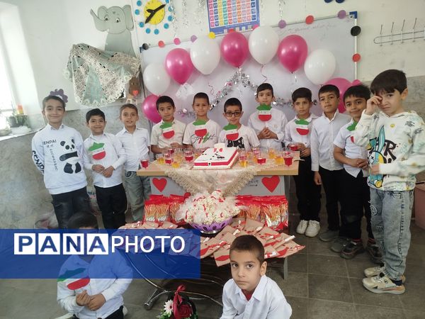 ایجاد فضای شاد وصمیمی در دبستان شهید عجمی فدافن