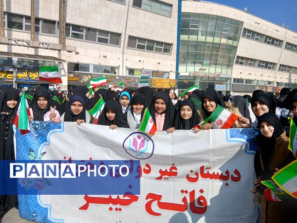 ۱۳ آبان،  روز آشکار ساختن ناتوانی استکبار 