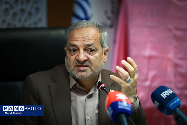 جلسه ستاد راهبری نظام مراقبت اجتماعی دانش‌آموزان (نماد)